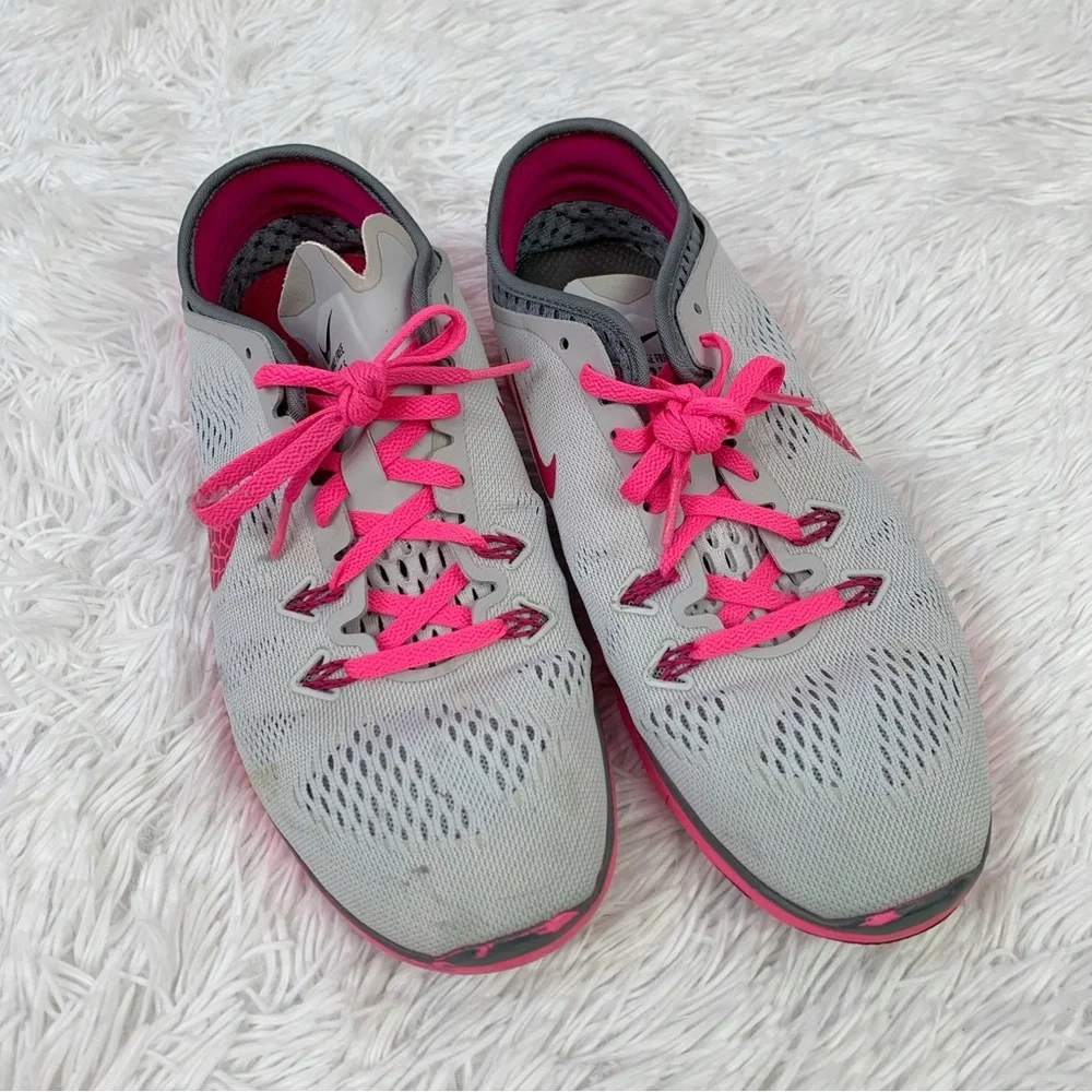 Nike Free TR Fit 5 Athletic Lace Up Shoe sneakers‎ in pink grey